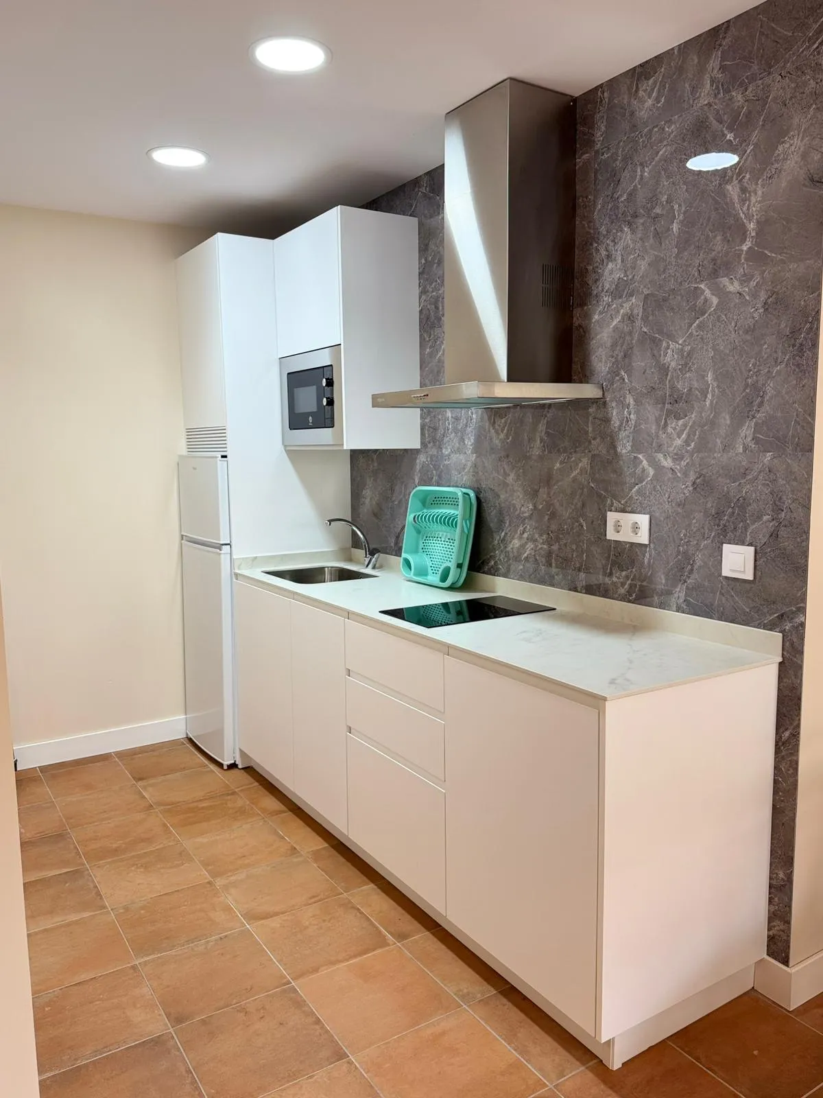 Ausgestattete Küche der Studios und Apartments